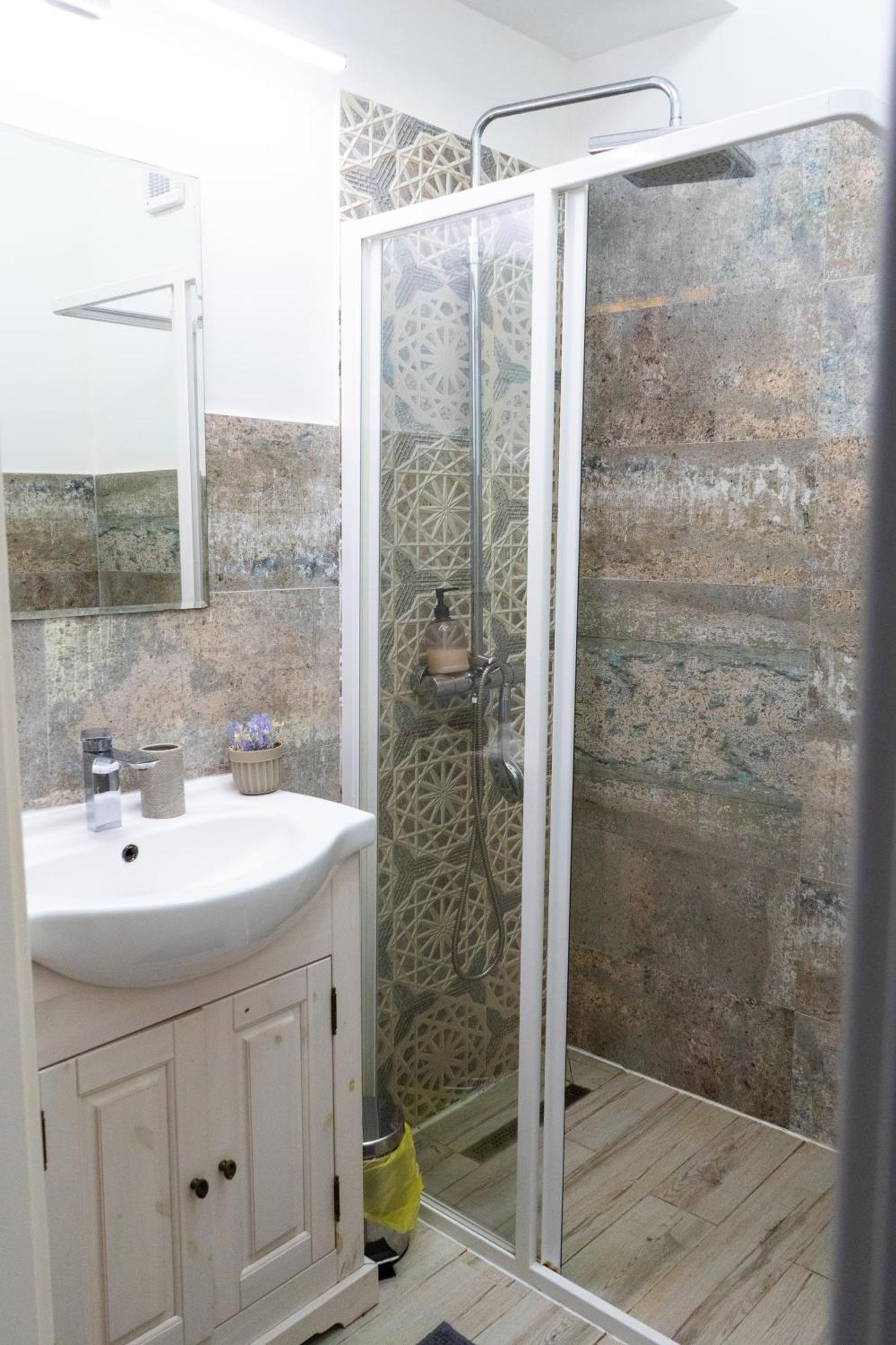 Alexis Spacious Classic Apartment Mamaia Bagian luar foto